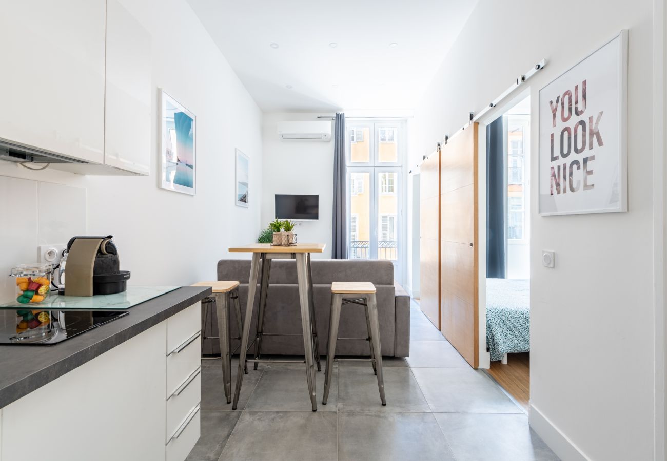 Appartement à Nice - Magnifique 2 pièces place Garibaldi