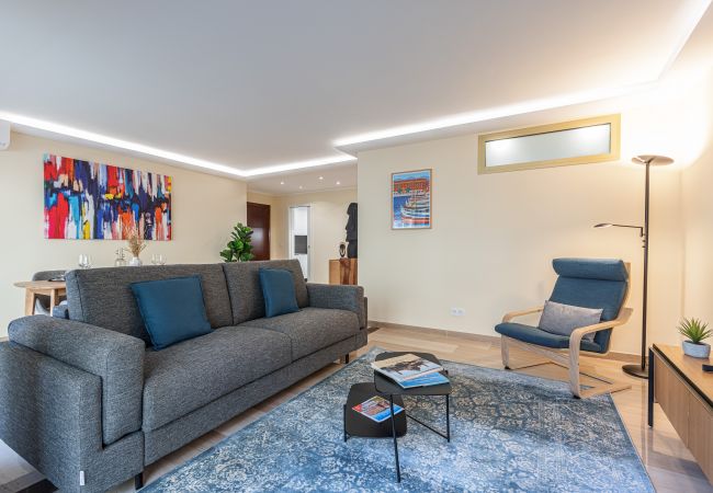 Appartement à Nice - Grand 2 pieces - Tramway - Terrasse - Belle renovation.