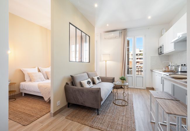 Appartement à Nice - Studio lumineux - Riquier - Climatisé