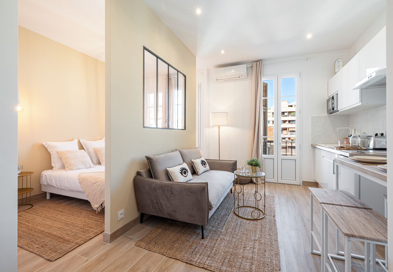 Appartement à Nice - Studio lumineux - Riquier - Climatisé