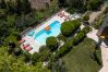 Villa à Nice - Villa conviviale à Nice – Superbe vue, piscine et jeux en plein air