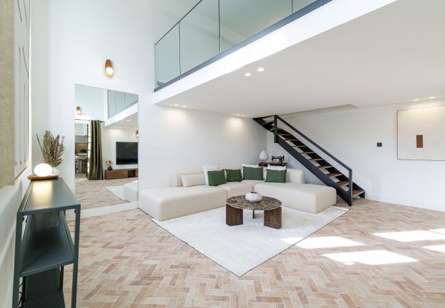  à Nice - Loft vue Port de Nice • 2 suites mezzanine • Climatisé