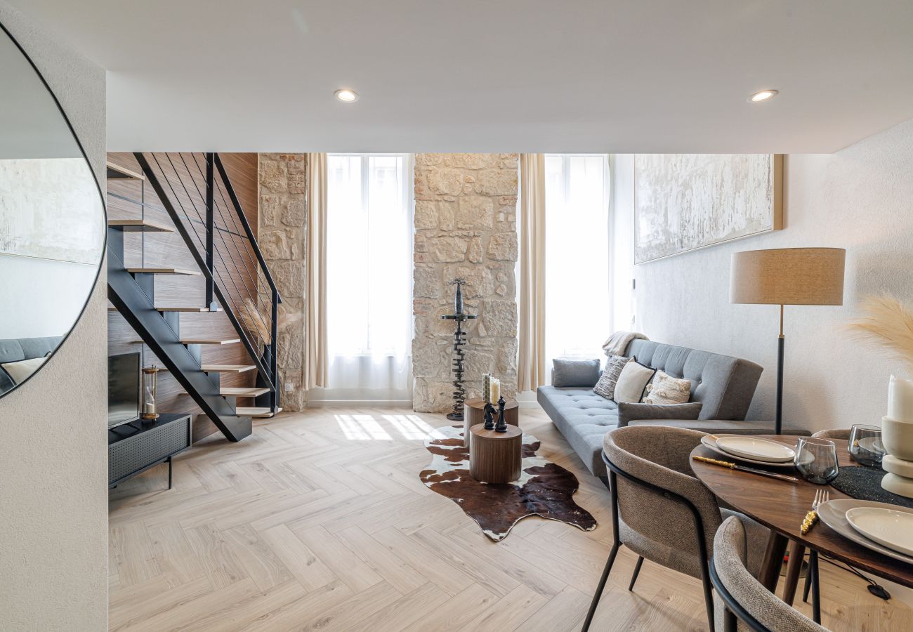 Appartement à Nice - Grand studio esprit loft avec mezzanine – Centre de Nice