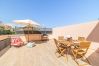Appartement à Saint-Laurent-du-Var - Deux-pièces à l'étage, terrasse privative & clim