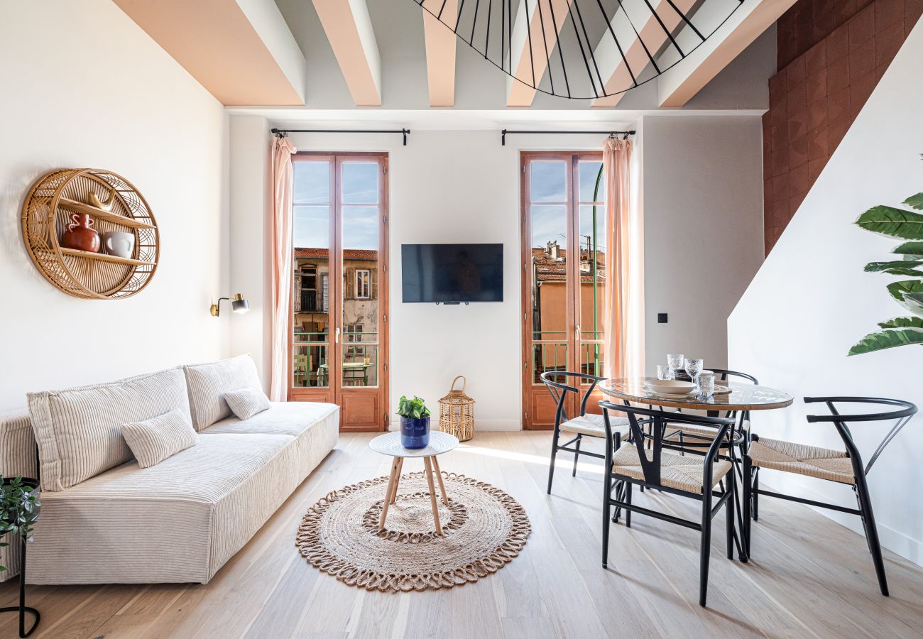 Apartment in Nice - Magnificent duplex - Port District - A/C
