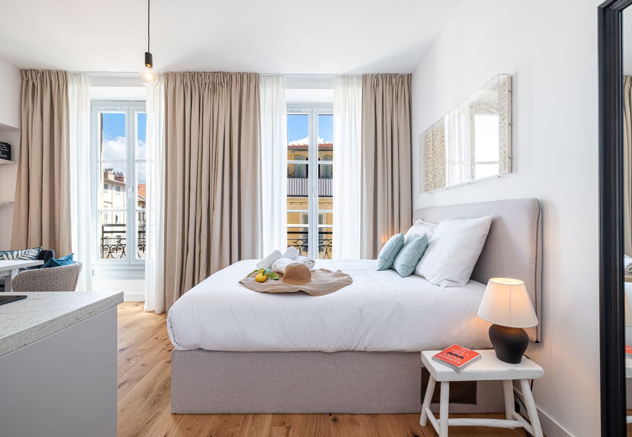 Studio in Nice - Magnifiaient Studio - Citycenter - A/C