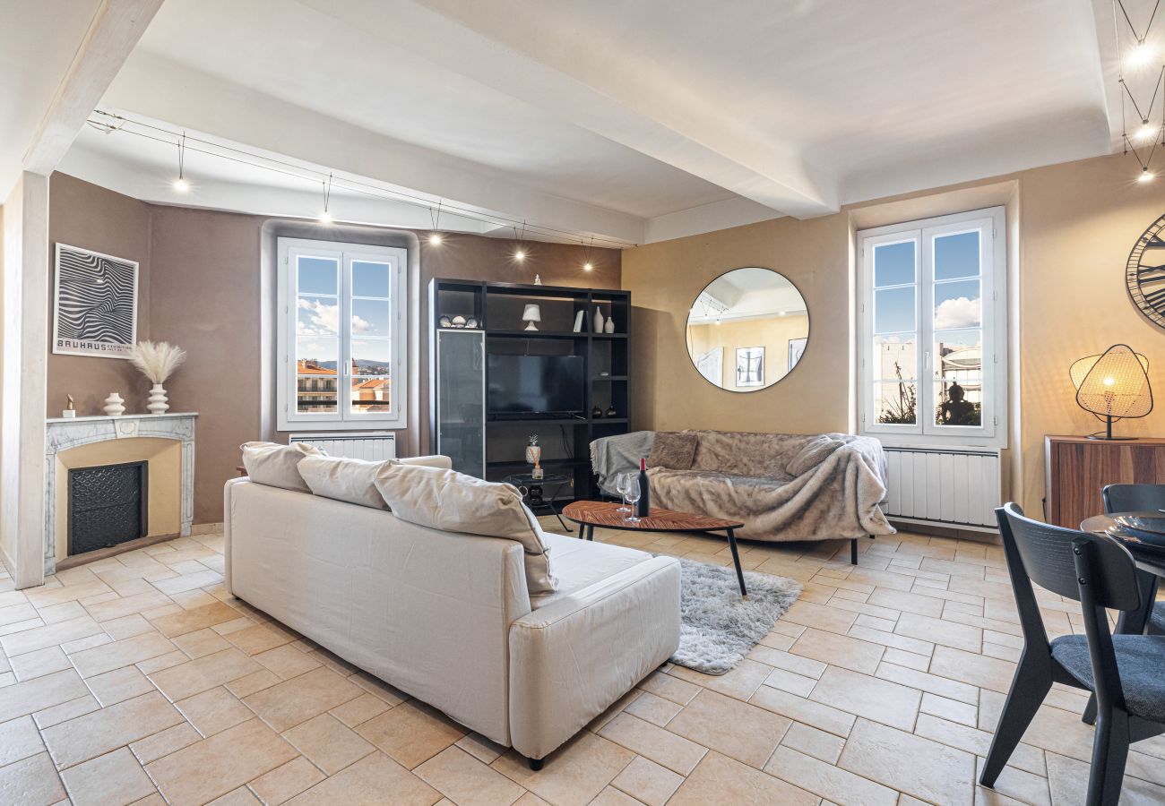 Apartment in Nice - Beautiful apartment - Ideal for family stay - A/C