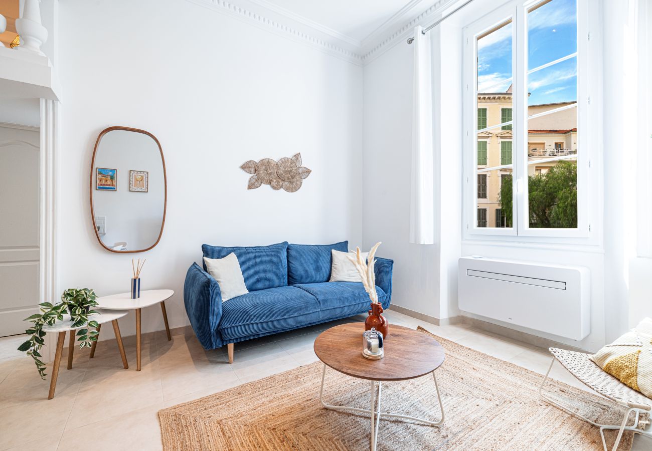 Apartment in Nice - Beautiful apartment - Carré d'Or - A/C