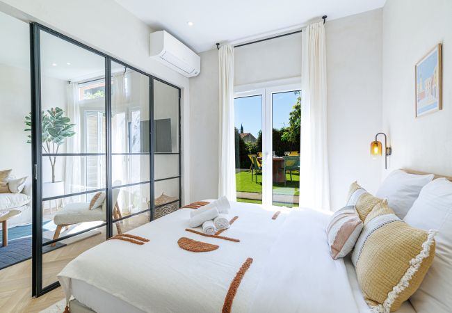  in Nice - Renovated, air-conditioned apartment with private garden.