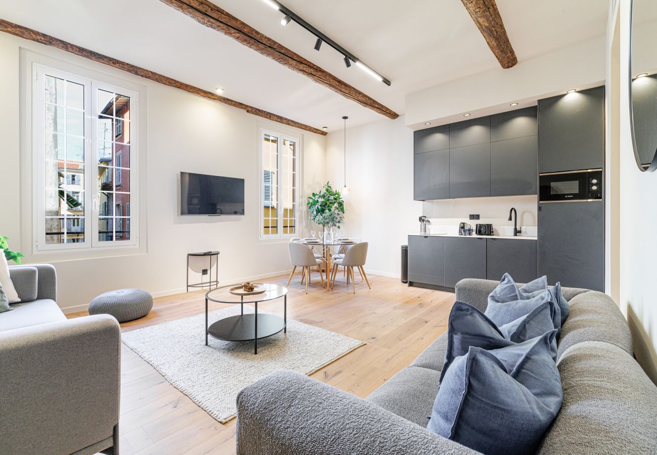 Apartment in Nice - Stunning Renovated 2-Bedroom • A/C • Heart of Old Nice