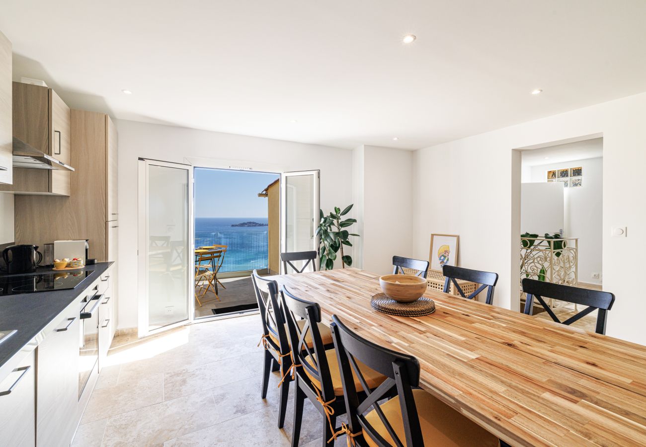 Apartment in Eze - Panoramic Sea View & Absolute Peace – in the Heart of the Lemon Groves in Èze