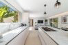 Villa in Mandelieu-la-Napoule - Villa Cassandre — Contemporary villa with private pool in Mandelieu